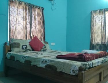 Deluxe Double Room (2 Adults + 1 Child)
