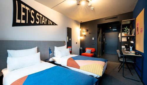 Standard Twin Room