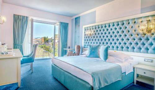 Mediteranean Balcony King Room