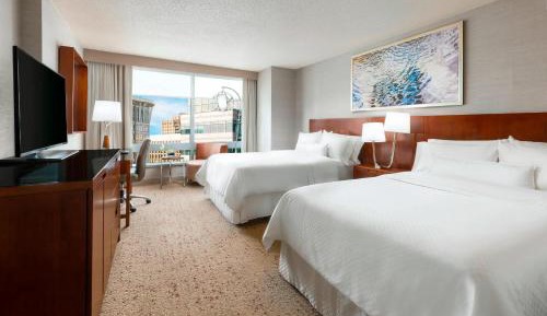 Guest room, 2 Double, City view, High floor