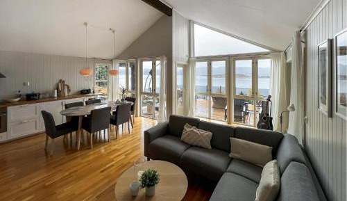Four-Bedroom Holiday Home