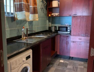 Deluxe One-Bedroom Apartment