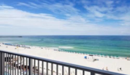 Standard Queen Room with Oceanfront