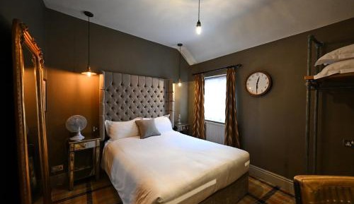   Cozy Double Room