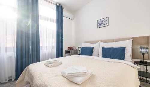Double or Twin Room with Bathroom