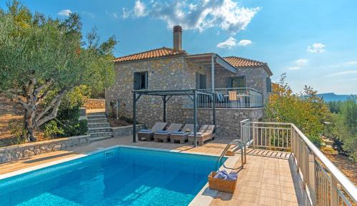 Two-Bedroom Villa (4 Adults + 1 Child)