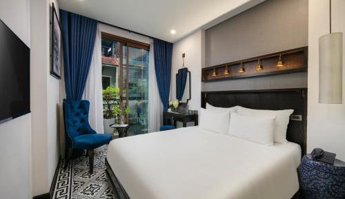 Suite with Balcony