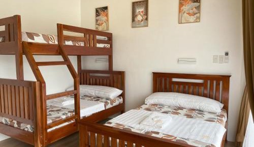 Deluxe Family Room