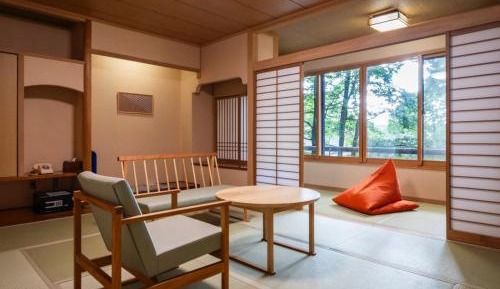 Japanese-Style Room