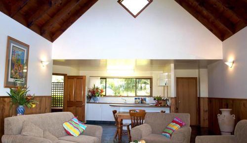 Two-Bedroom House (Routi)