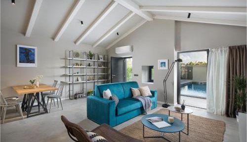 One-Bedroom Holiday Home