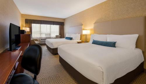 Queen Room with Two Queen Beds - Non-Smoking