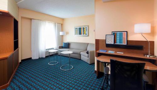 One-Bedroom King Suite
