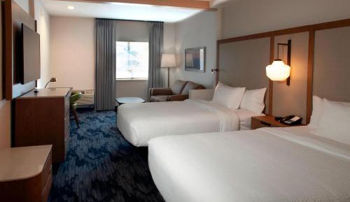 Standard Guestroom with 2 Queen Beds
