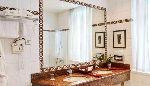 Prestige Room
