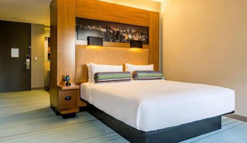 ALOFT, Guest room, 1 King, City view