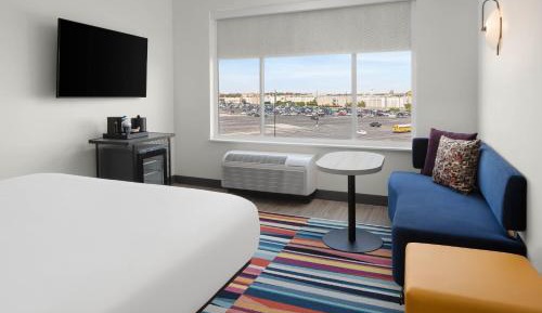 Guest Room, 1 King