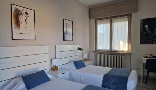 Twin Room with Balcony