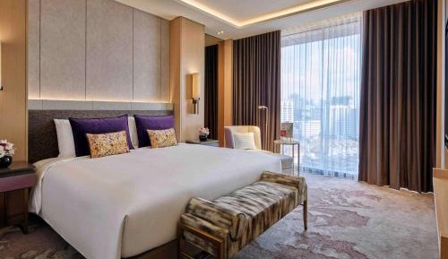 PRESTIGE SUITE, Club Millésime Access, 1 King Bed, Heritage or City View