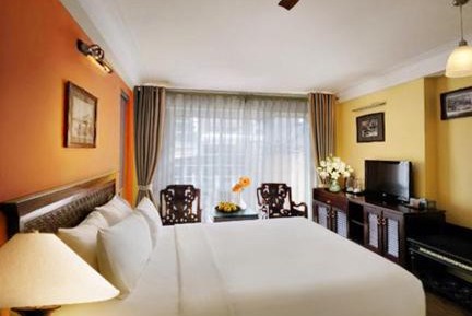 Deluxe Double or Twin Room with City View