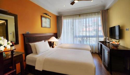 Deluxe Family Room