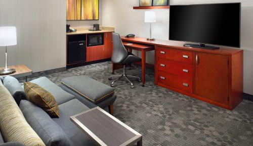 One-Bedroom King Suite
