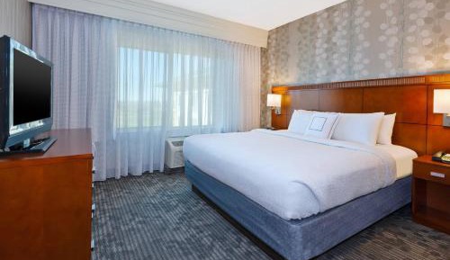One-Bedroom King Suite