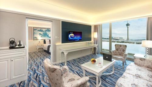 Harbor View Suite