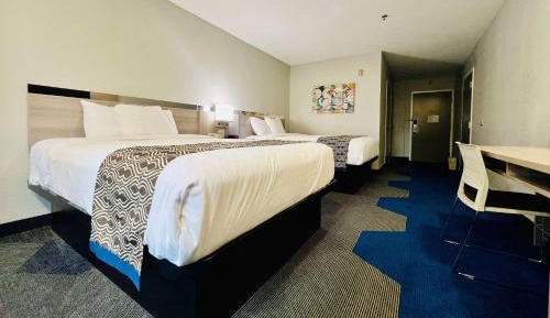 Queen Room with Two Queen Beds - Non-Smoking