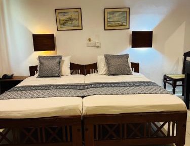 Deluxe Double or Twin Room with Garden View