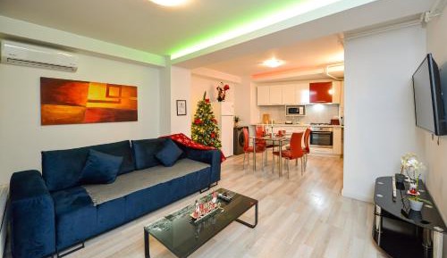 One-Bedroom Apartment with Balcony