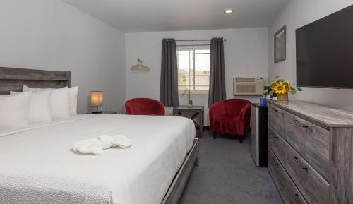 King Room with Mountain View