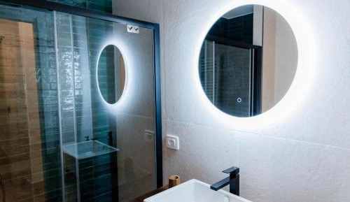 Deluxe Double Room with Bath