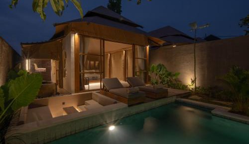 One Bedroom Garden Pool Tent