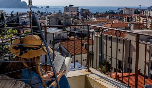 Deluxe Apartment with Sea View