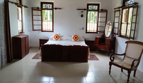 Deluxe Family Room