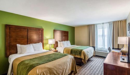 Queen Room with Two Queen Beds - Non-Smoking