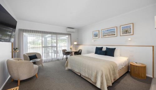 Queen Room with Spa Bath