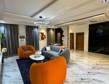 Four-Bedroom Luxury Apartment