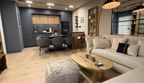 Apartment with Garden View