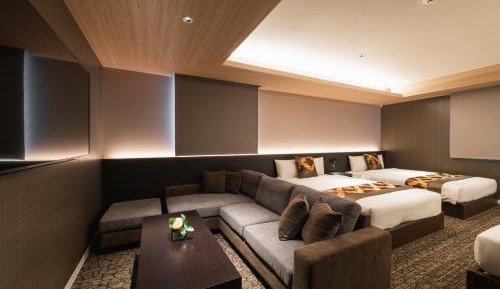 Deluxe Suite