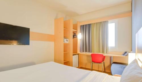 Standard Apartment with One Double Bed