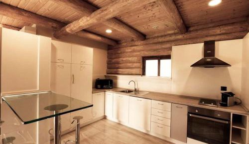 Deluxe Chalet (4 Adults)