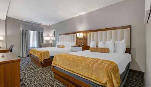 Queen Room with Two Queen Beds - Non-Smoking
