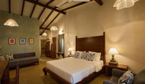 Deluxe Double Room with Balcony and Sea View