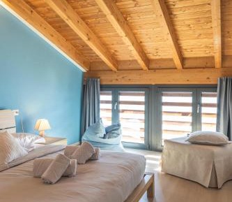 Deluxe Two-Bedroom Apartment