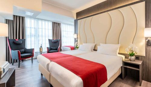 Triple Room with 3 Single Beds