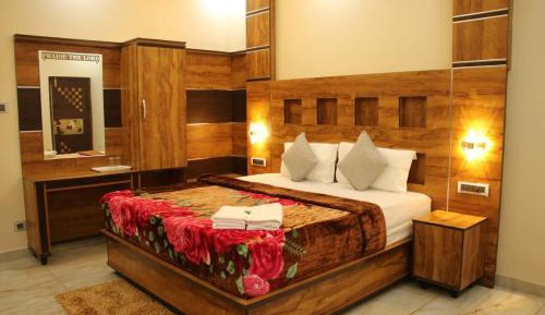 Queen Room