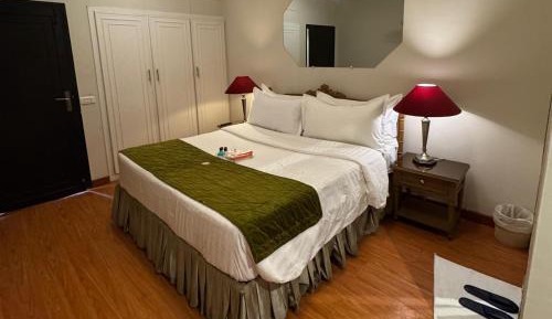 Queen Suite