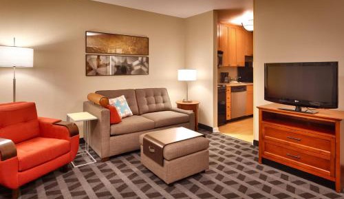 Two-Bedroom Suite